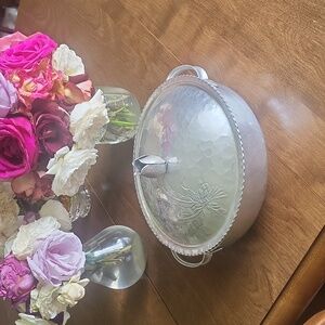 Vintage Rodney Kent Aluminum Hammered Casserole Dish with Lid Tulip